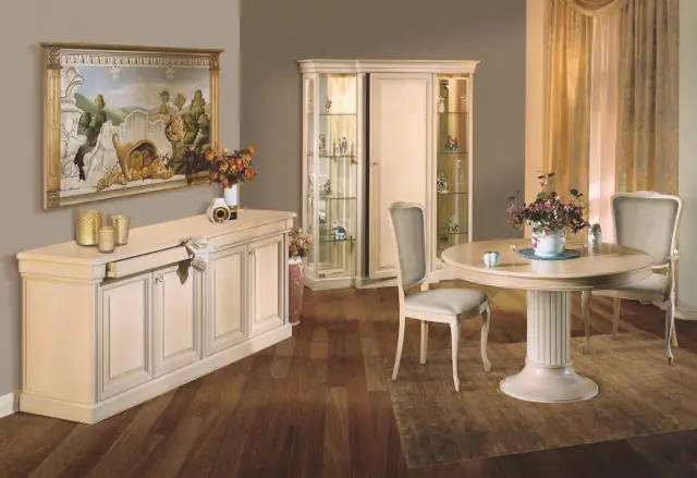Arredo classico MEGAROS